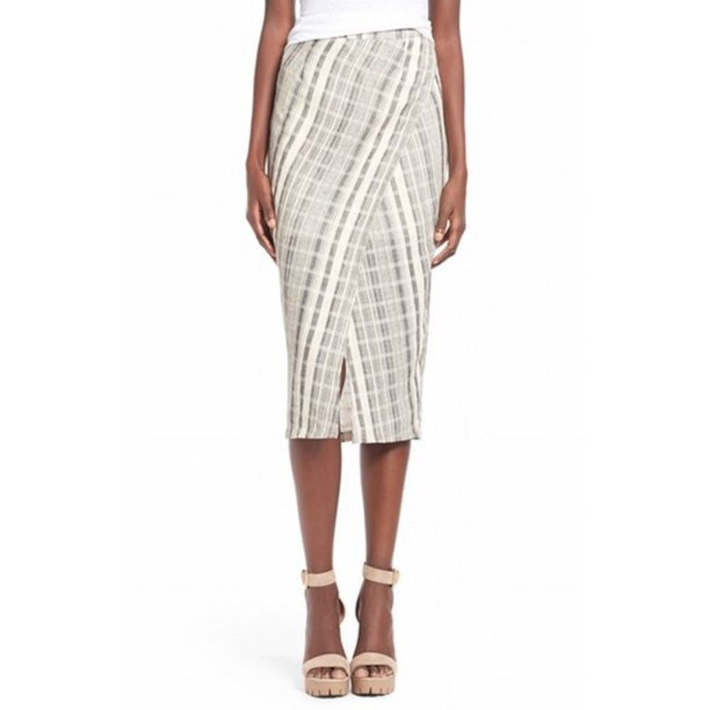 Astr plaid tulip midi skirt M
